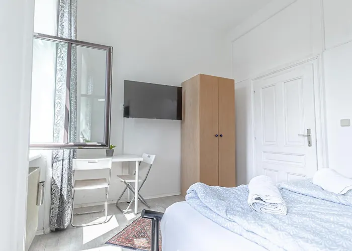 Beautiful 3 Bedroom Urban Retreat In Center Διαμέρισμα Βιέννη